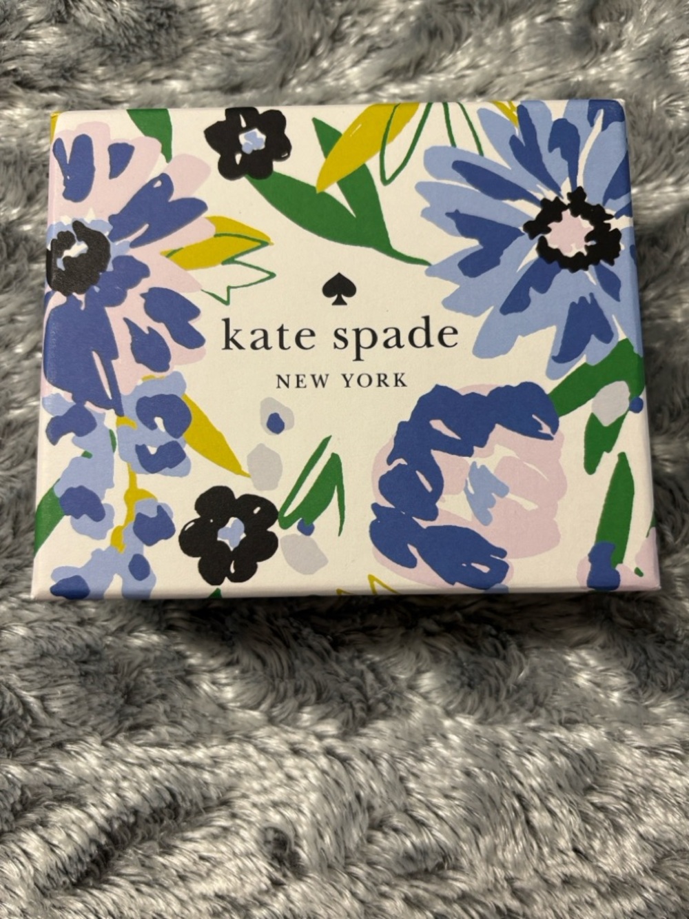 Kate Spade Cardholder - Picture 7 of 7